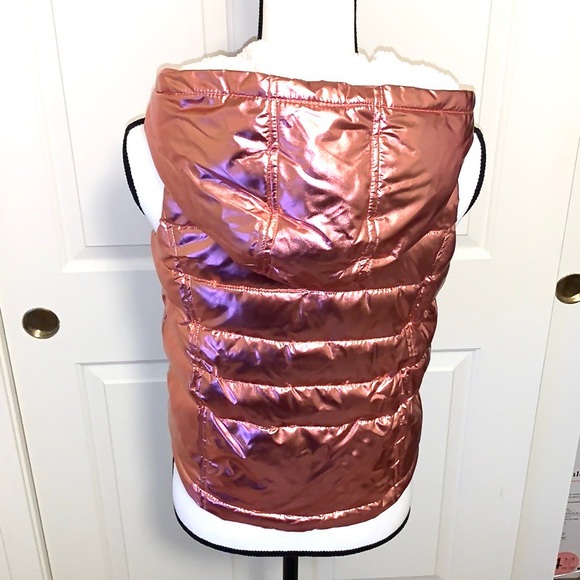 Girls zip up puffer vest size 10-12 - Picture 4 of 6